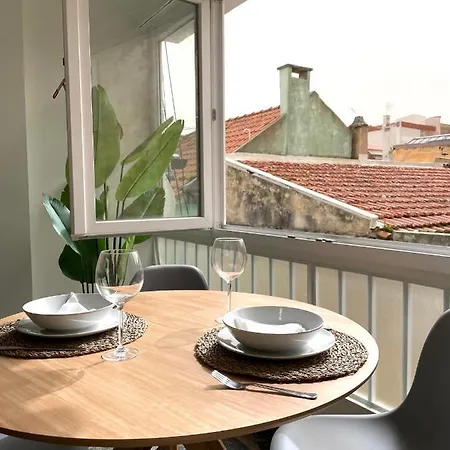 Luxury In Center Apartment